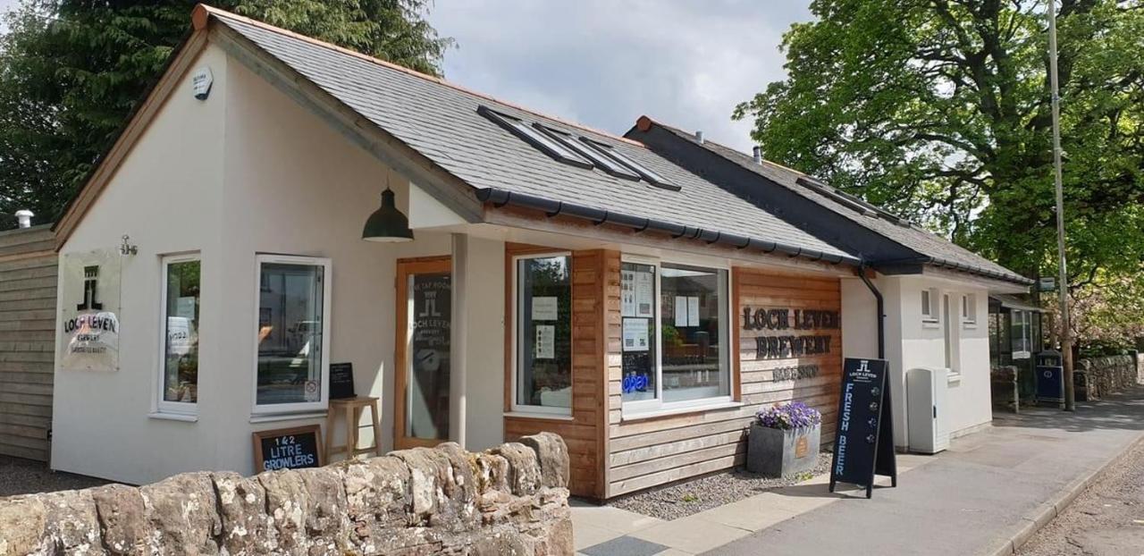 The Old Schoolhouse, Kinross Vila Exterior foto